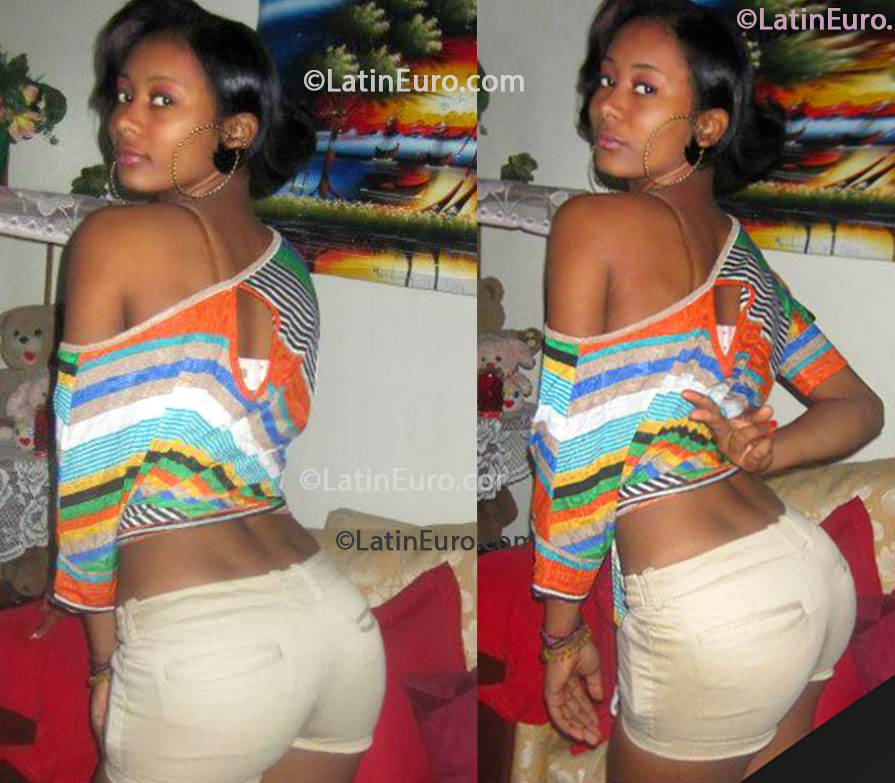 Date this nice looking Dominican Republic girl Marilenny from Barahona DO16091