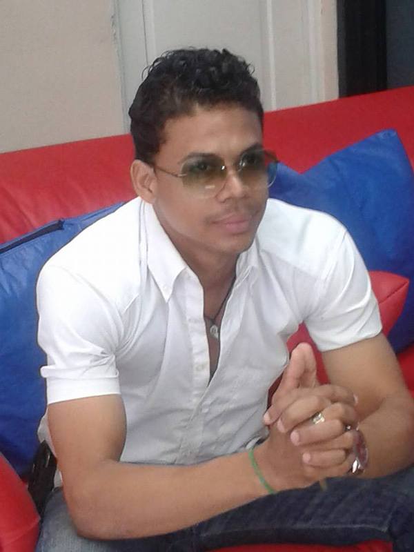 Date this young Dominican Republic man JoseMiguel07 from Santo Domingo DO16575