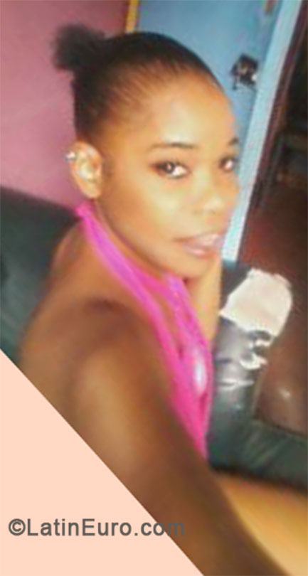 Date this cute Jamaica girl Lamadona from Kingston JM1355