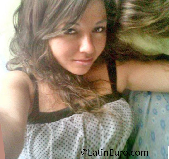 Date this athletic Colombia girl Marcela from Popayan CO14593