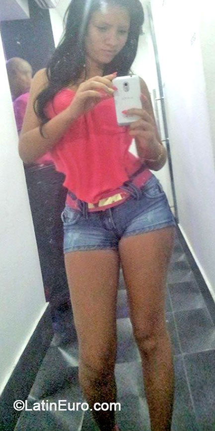 Date this passionate Dominican Republic girl Jatna from Santo Domingo DO18180