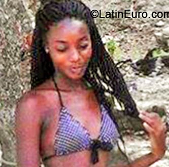 Date this good-looking Jamaica girl Jhanele from Port Antonio JM1569
