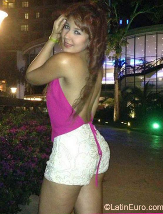 Date this gorgeous Colombia girl Alejandra from Bogota CO14915