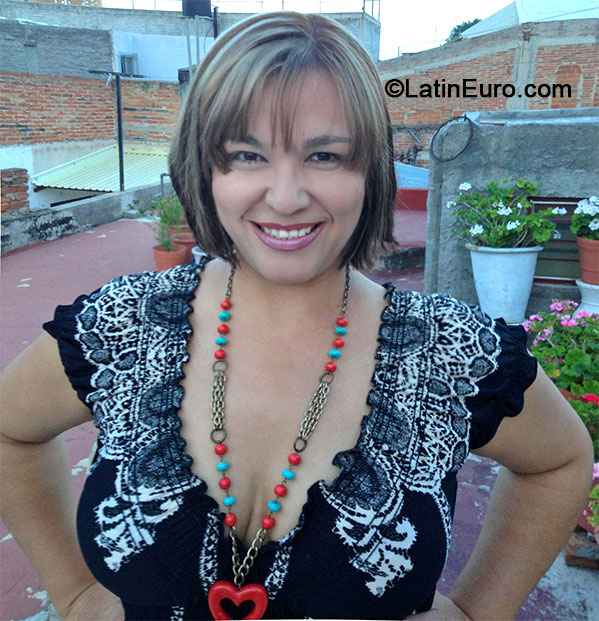 Date this young Mexico girl Carmen from Guadalajara MX1272