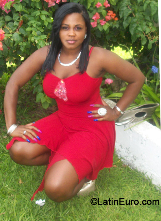 Date this sultry Jamaica girl Tanesha from Montego Bay JM1591