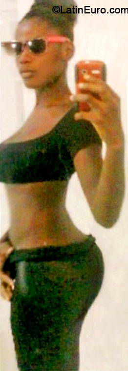 Date this hard body Jamaica girl Alison from Kingston JM1592