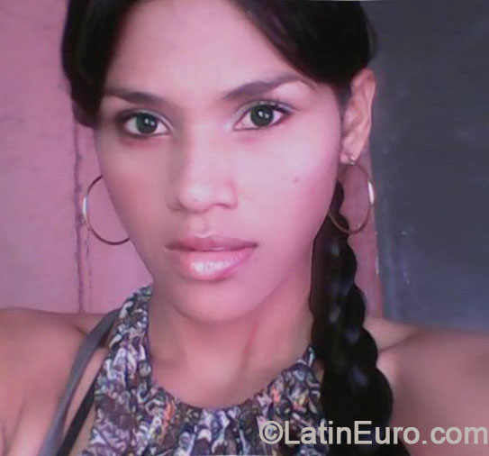 Date this good-looking Colombia girl Keny from Cartagena CO15034