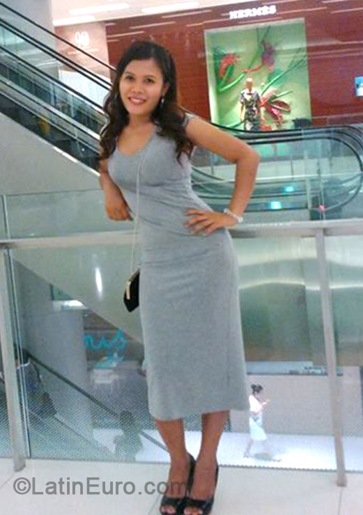 Date this nice looking Philippines girl Shane from Manila PH638