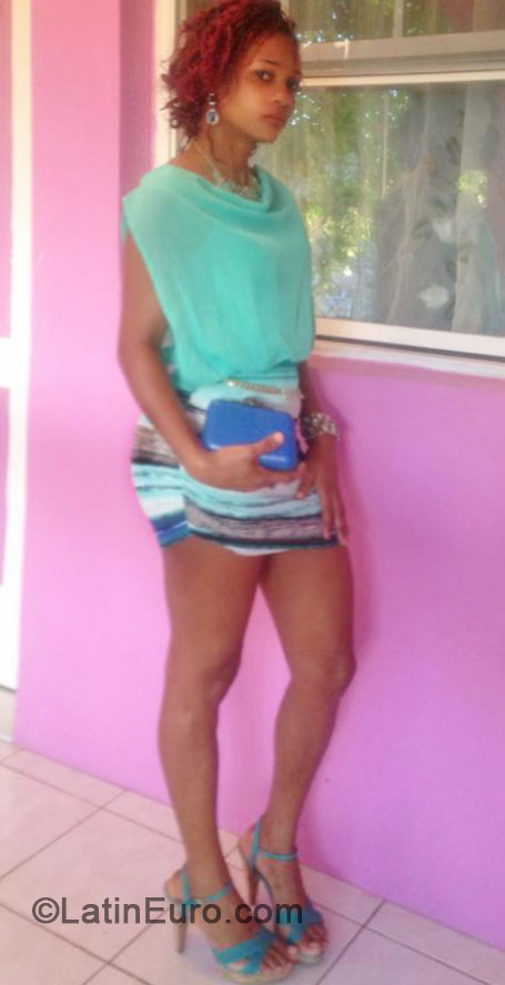 Date this happy Jamaica girl Nadela from Montego Bay JM1653