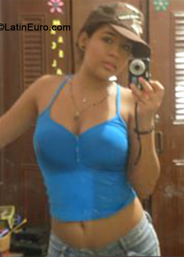 Date this beautiful Colombia girl Diana from Cali CO15158