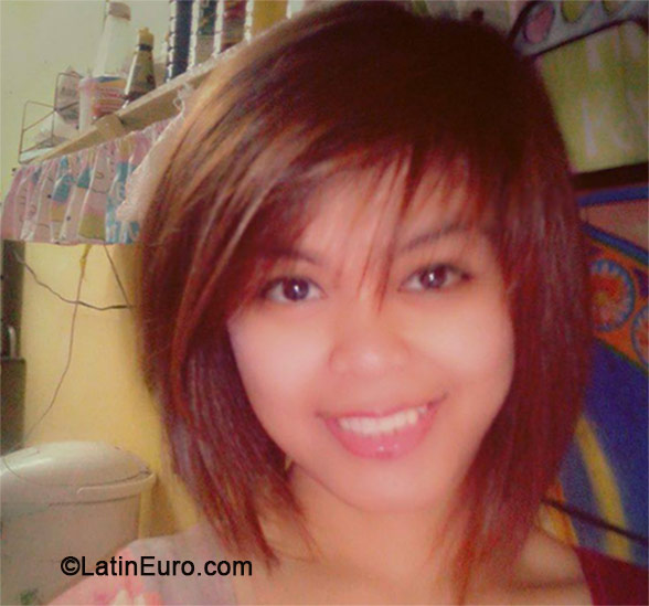 Date this funny Philippines girl Lousete from Manila PH646