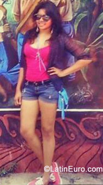 Date this young Honduras girl Eliana from Tegucigalpa HN1046