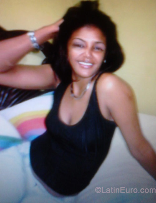 Date this hot Dominican Republic girl Jenny from Santo Domingo DO19256