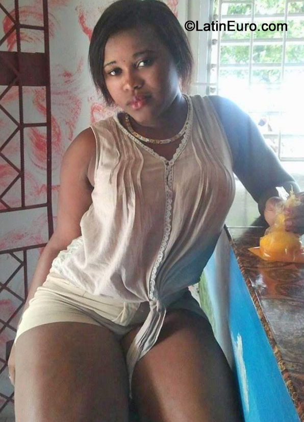 Date this exotic Jamaica girl Melisa from Westmoreland JM1744