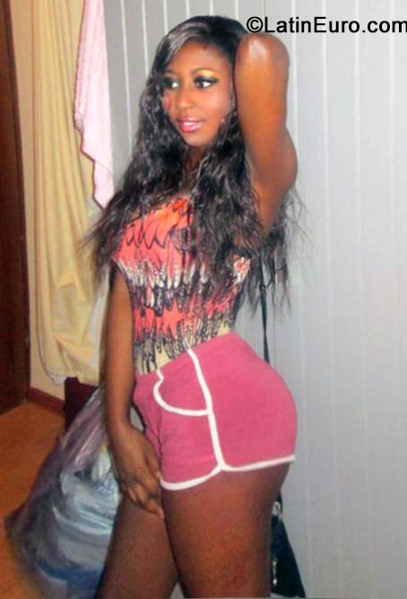 Date this gorgeous Jamaica girl Lucy from Kingston JM1779