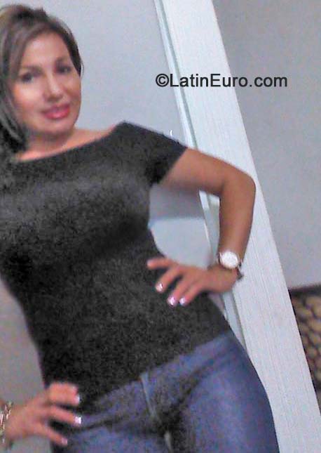 Date this exotic Mexico girl Patricia from Leon MX1304
