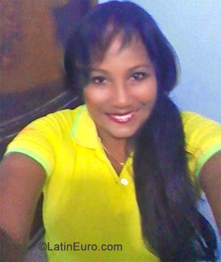 Date this charming Colombia girl Olguita from Cartagena CO15759