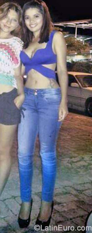 Date this lovely Colombia girl Aniee from Bogota CO15781