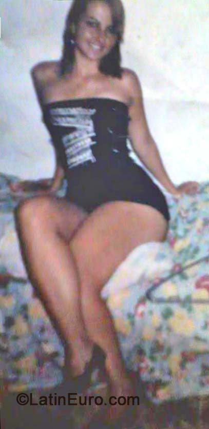 Date this fun Brazil girl Marina from Timoteo BR8935