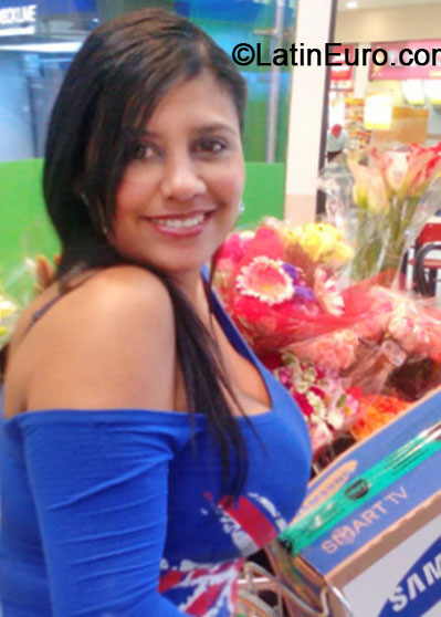 Date this tall Colombia girl Diana from Bogota CO16248