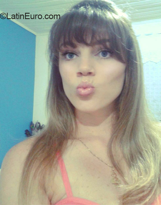 Date this young Brazil girl Daniela from Osorio BR9072