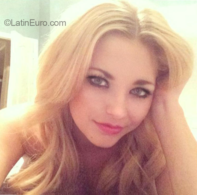 Date this hot Ukraine girl Olleluke from Poltava UA37