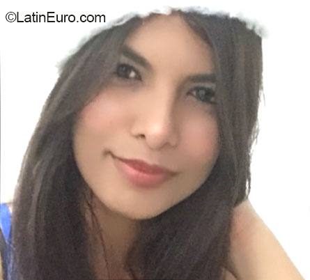 Date this charming Colombia girl Martha from Cartagena CO16463