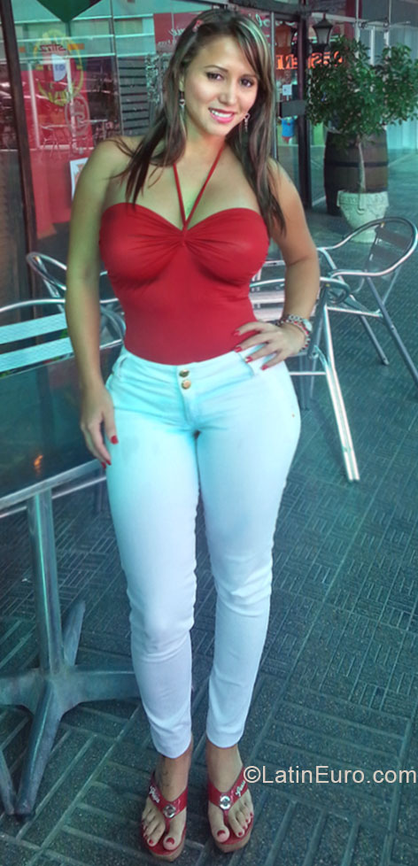 Date this exotic Colombia girl Tatiana from Cali CO16533