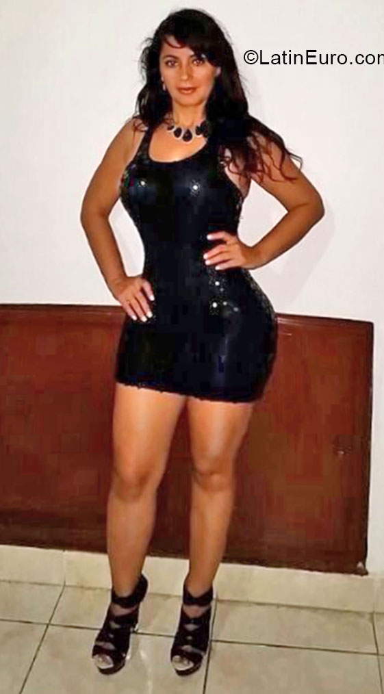 Date this exotic Colombia girl Sandra123 from Cucuta CO16538