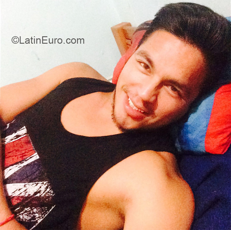 Date this beautiful Mexico man Julio cesar from Durango MX1359