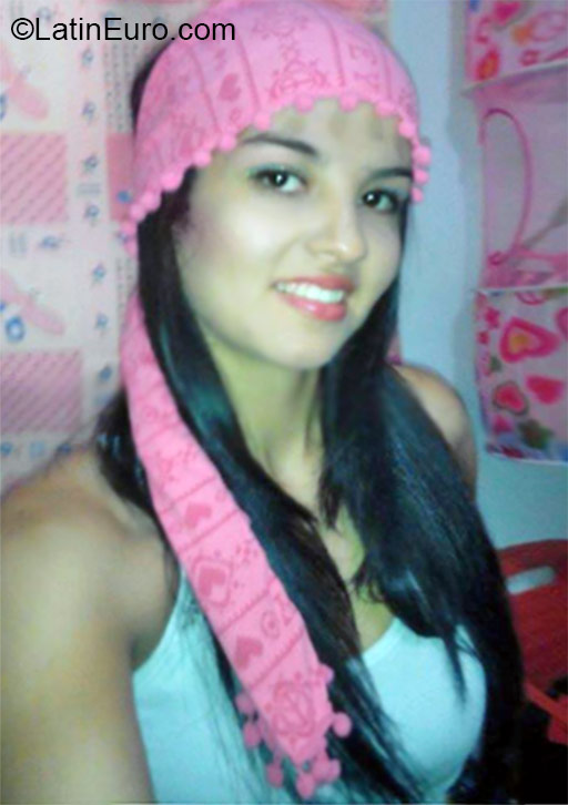Date this happy Colombia girl Ana from Medellin CO17143