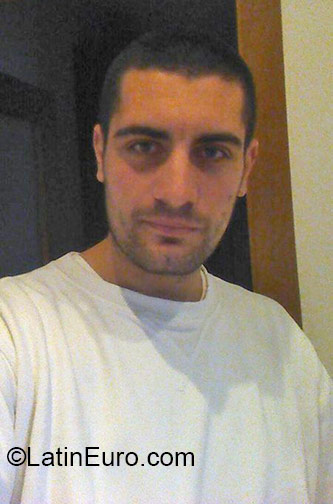 Date this charming Italy man Reppuccio from Napoli IT241