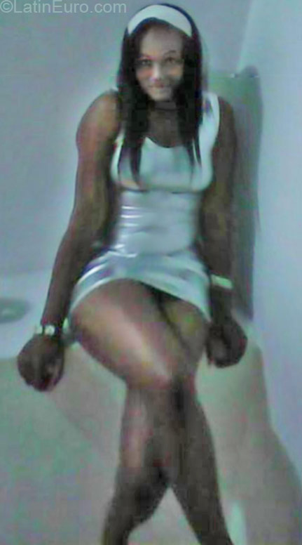 Date this delightful Colombia girl Ana milena from Bogota CO17245
