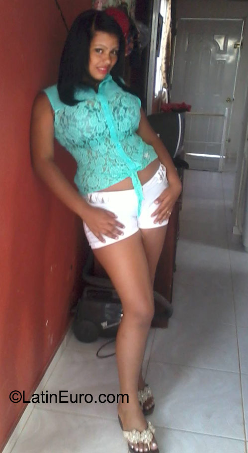 Date this funny Dominican Republic girl Eunice from La Vega DO22976