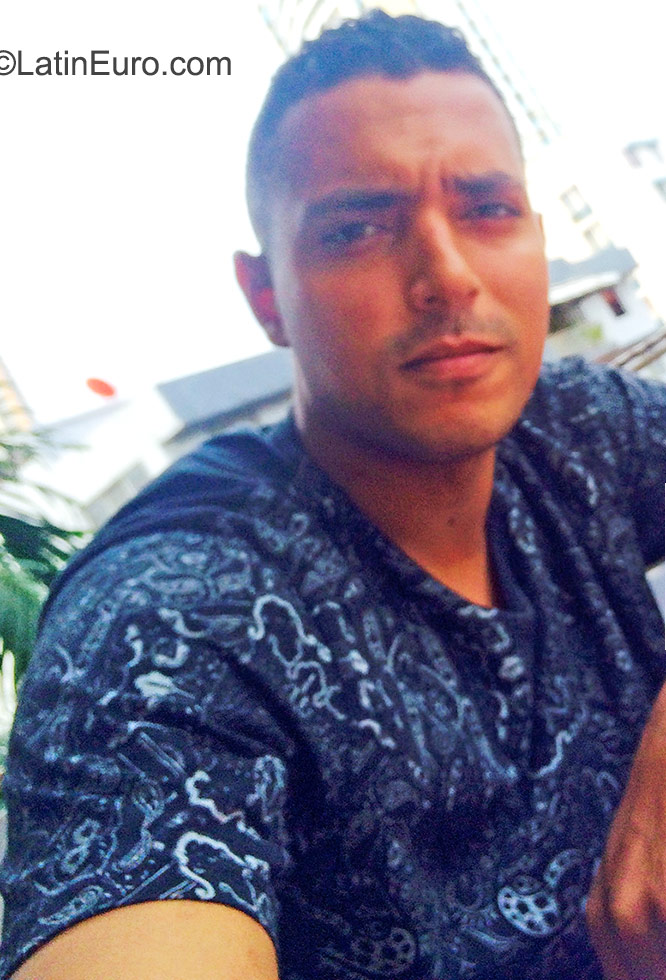 Date this sultry Panama man Javier from Panama City PA715