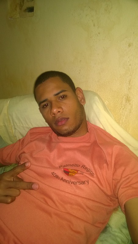 Date this sensual Dominican Republic man Lenny smil aqui from Santo Domingo DO23454