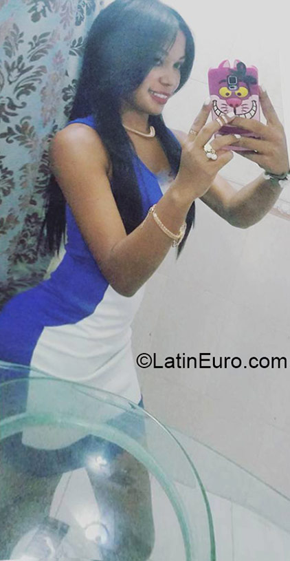 Date this fun Dominican Republic girl Fanny from Santo Domingo DO23782