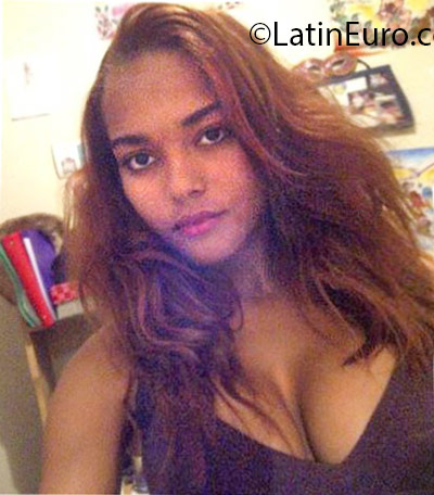 Date this stunning Dominican Republic girl Rose from Santo Domingo DO25666