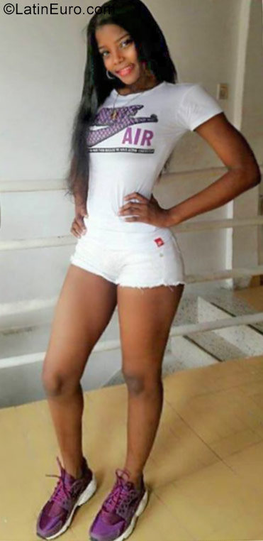 Date this fun Colombia girl Linda from Cali CO21556