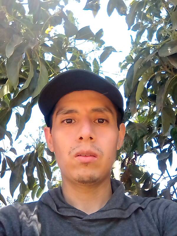 Date this young Peru man Wich from Chiclayo PE1822