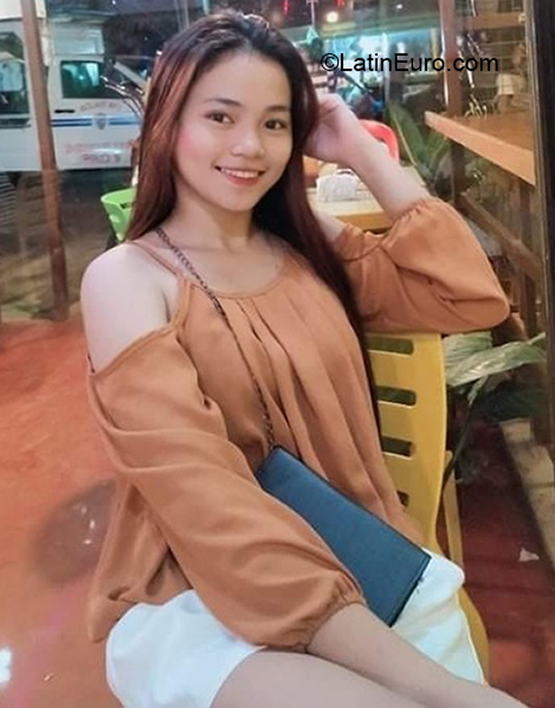 Date this attractive Philippines girl Cymer from Sindangan PH1045