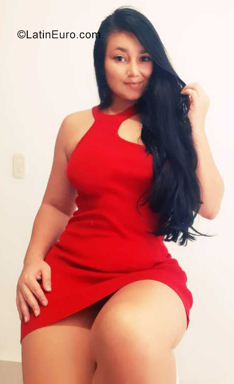 Date this sultry Colombia girl Ana from Medellin CO31650