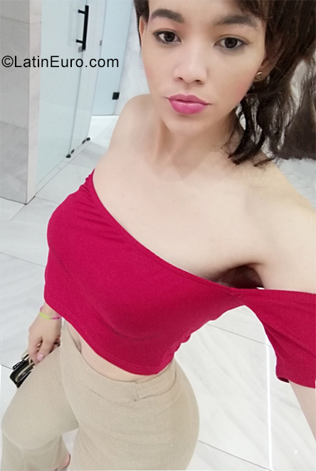 Date this funny Dominican Republic girl Leidy from Santiago DO40798