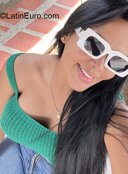 Date this beautiful Colombia girl Laura from Valledupar CO31756