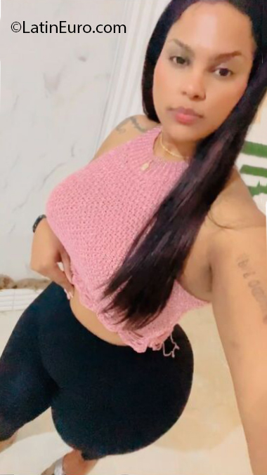 Date this beautiful Dominican Republic girl Louisa from Santiago DO41022