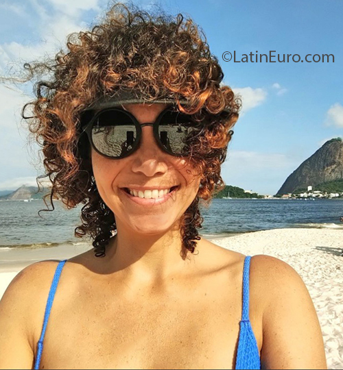 Date this lovely Brazil girl Danielle from Rio De Janeiro BR12169