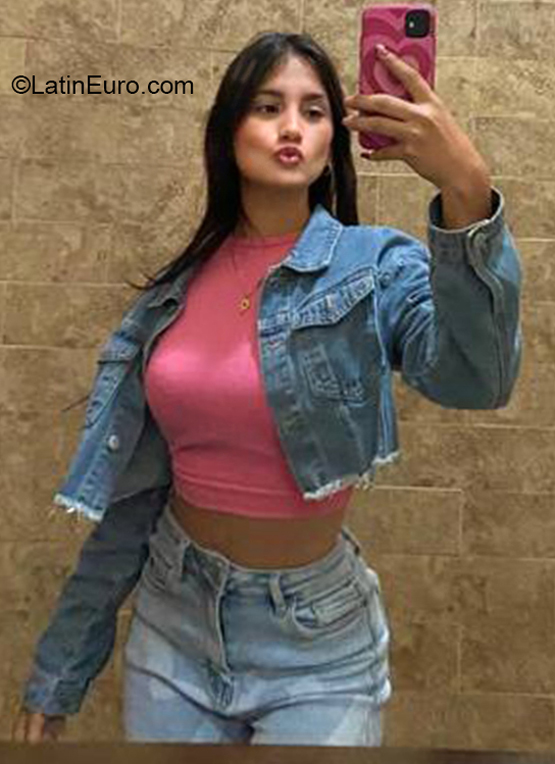 Date this young Venezuela girl Karla from Cabimas VE4281