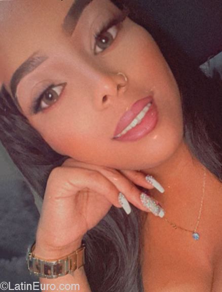 Date this sultry Dominican Republic girl Julia from Santo Domingo DO41149