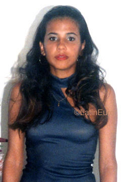 Date this cute Brazil girl Sheila from IBICARAI B9245