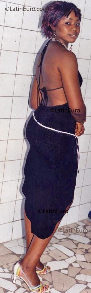 Date this beautiful Any Country girl Grace from  A9528